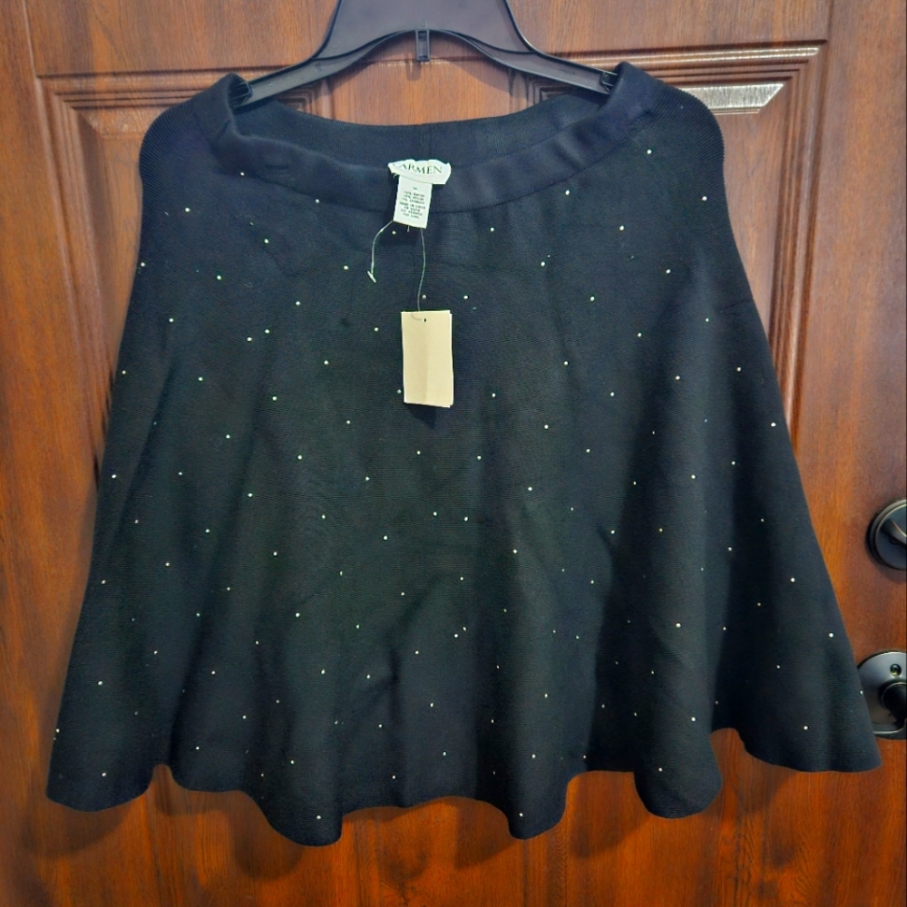 Nwt Carmen poncho- medium